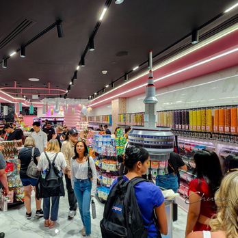 Ricardo's Kandy Korner - Interior - Candy Stores Near Me - Toronto, Ontario