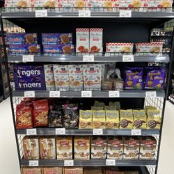 Metropolis Original Foods Market - Assorted cookies