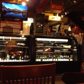 Yellow Dog Eats - Register and beer - Sandwiches Near Me - Windermere, Florida