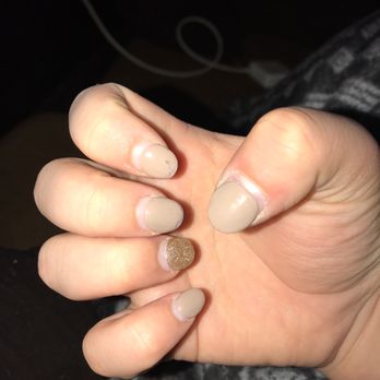 Foxy Nails - This photo is from two and a half weeks later. Everything is still on. Just in time for a fill! - Nail Salons Near Me - Kalispell, Montana Foxy Nails - This photo is from two and a half weeks later. Everything is still on. Just in time for a fill! - Nail Salons Near Me - Kalispell, Montana