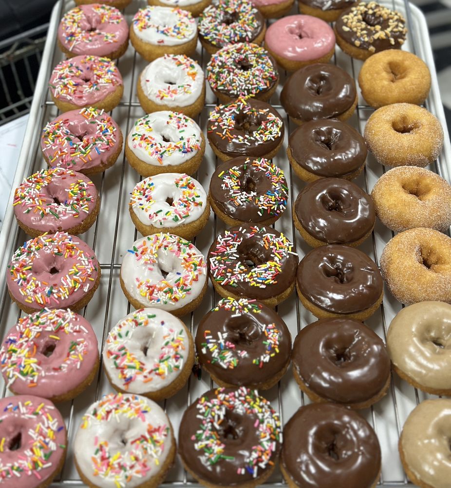 CRISPY DONUT 1301 E Robinson Ave, Bethel Heights, Arkansas Donuts