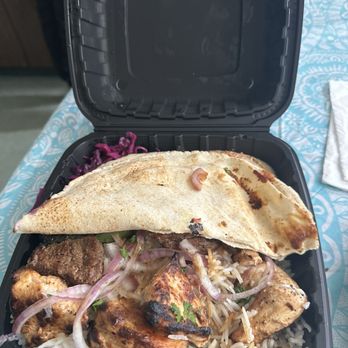Sepan Chicken - Chicken and 1. beef & chicken chunks combo(2 skewers) - Mediterranean Near Me - Los Angeles, California