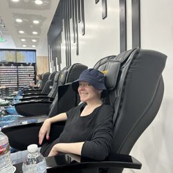 Golden Nails & Spa