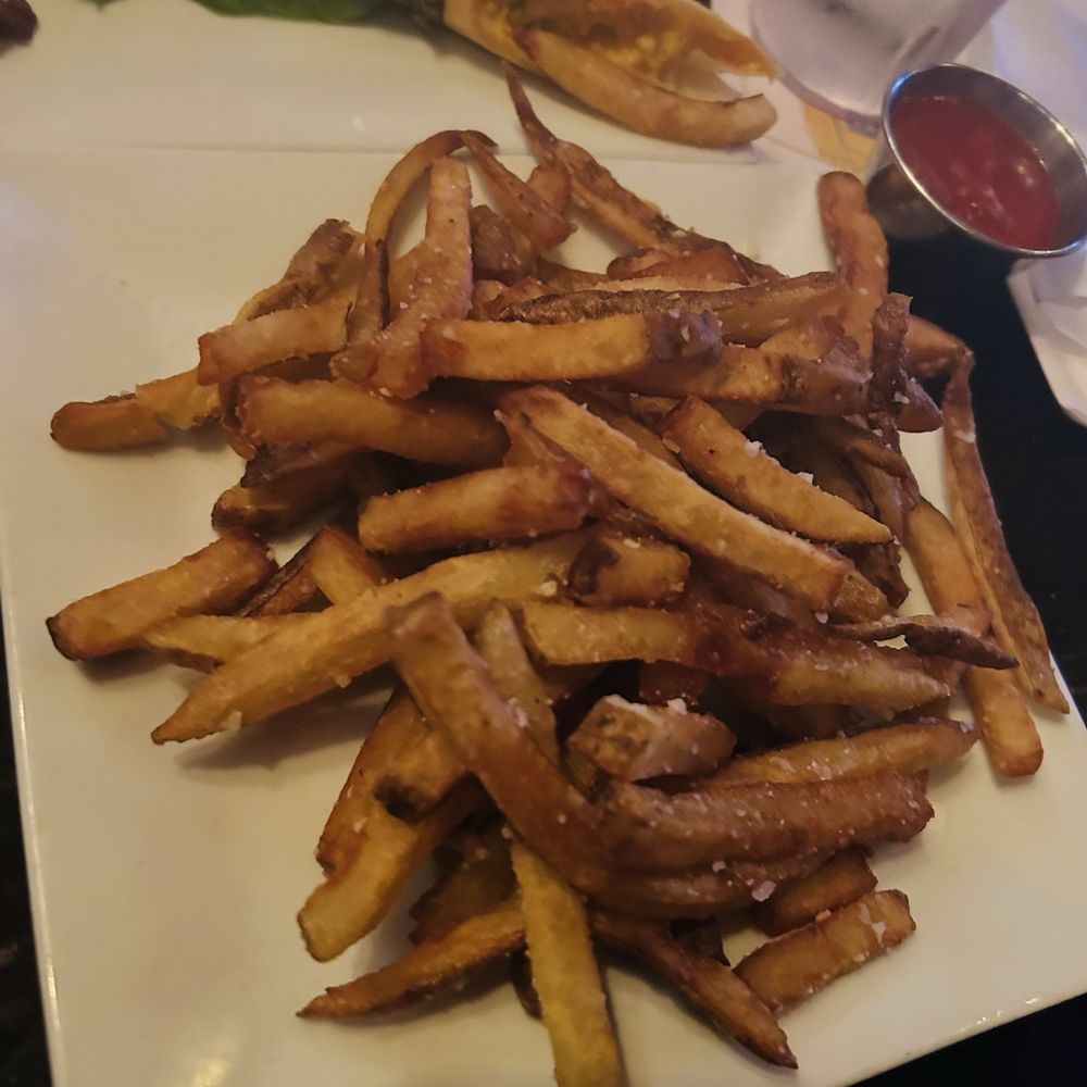 Jake's Saloon - Parmesan fries - Bars Near Me - New York, New York