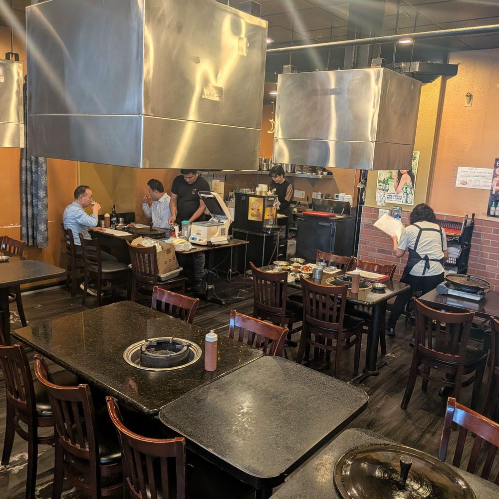 Gooyi Gooyi - Inside - Korean Near Me - Santa Clara, California