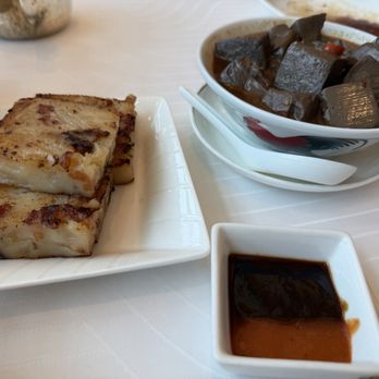 美心皇宮 - Turnip cake, pig blood - Cantonese Near Me - Hong Kong, HK 美心皇宮 - Turnip cake, pig blood - Cantonese Near Me - Hong Kong, HK