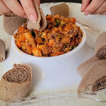 Abugida Ethiopian Cafe & Restaurant - Tomato fitfit IG | @everythingscomingupmandee - Ethiopian Near Me - Charlotte, North Carolina Abugida Ethiopian Cafe & Restaurant - Tomato fitfit IG | @everythingscomingupmandee - Ethiopian Near Me - Charlotte, North Carolina