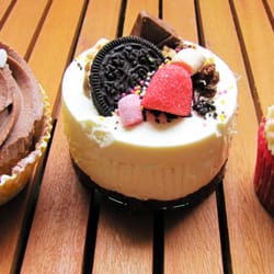 Billy Factory - http://www.tukibomp.com/2013/09/billy-factory-patisseries-bordelaises.html