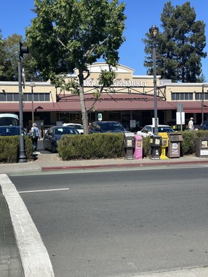 The Sebastopol Farmers' Market by null