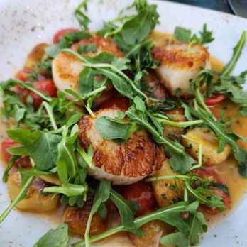 Downriggers - Scallop gnocchi - American Near Me - Friday Harbor, Washington