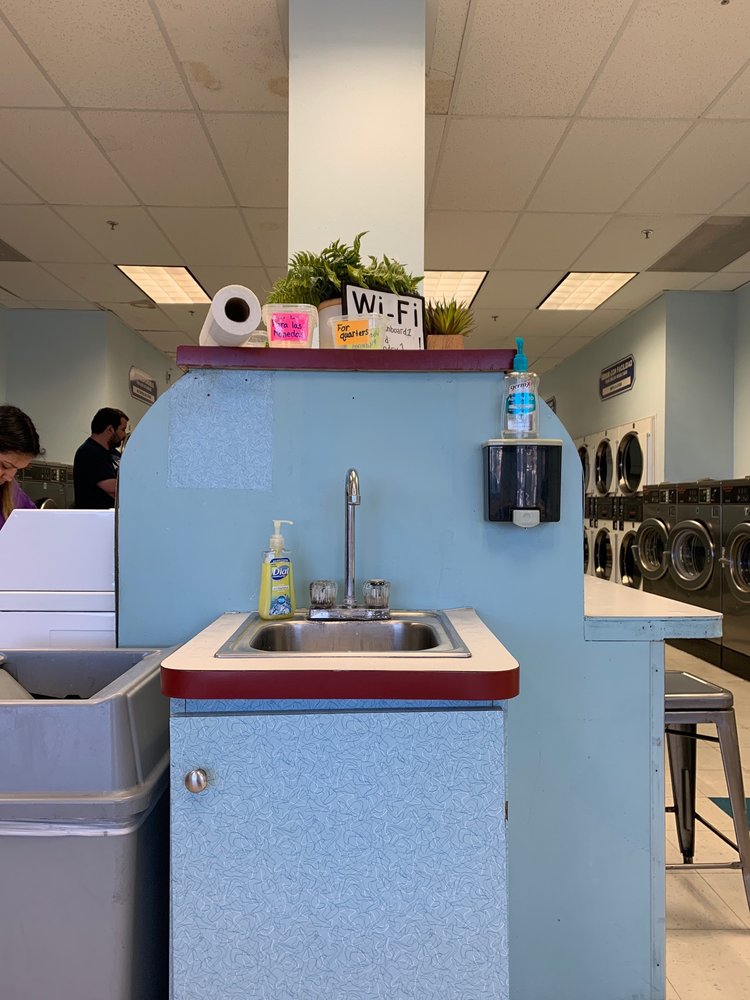 SUDZ COIN LAUNDRY Updated October 2024 12 Reviews 1909 N Decatur
