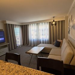 Hyatt Regency Clearwater Beach Resort And Spa - One bedroom king size bedroom suite (living room)