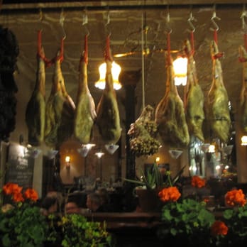 Norfolk Arms - Tapas Bars Near Me - London, XGL Norfolk Arms - Tapas Bars Near Me - London, XGL