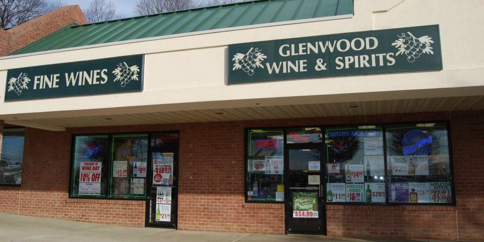 Glenwood Wine & Spirits Logo