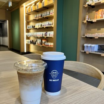 De Mello Coffee - Left: blueberry latte; right: latte - Coffee & Tea Near Me - Toronto, Ontario De Mello Coffee - Left: blueberry latte; right: latte - Coffee & Tea Near Me - Toronto, Ontario