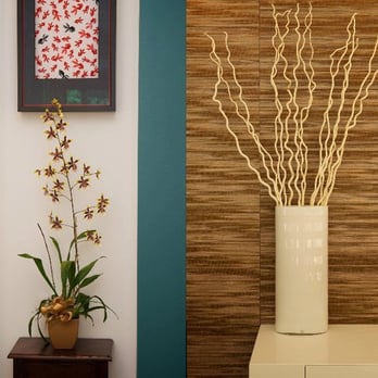 Khuu Dermatology - Waiting Area - Dermatologists Near Me - Mountain View, California