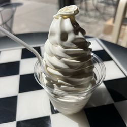 Fuzzys Italian Ice - Vanilla frozen custard