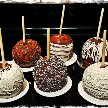 Strawberry 23 - Caramel and Chocolate Apples!!!! - Chocolatiers & Shops Near Me