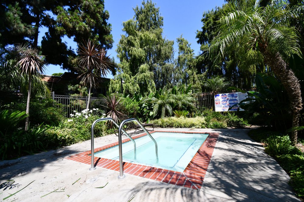 CASITAS APARTMENTS Updated October 2024 14 Photos 200 Orchard Pl