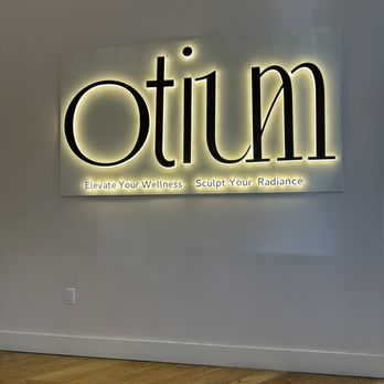 Otium - Nail Salons Near Me - Brooklyn, New York
