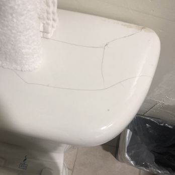Windemere Hotel and Conference Center - Cracked toilet - Venues & Event Spaces Near Me - Mesa, Arizona Windemere Hotel and Conference Center - Cracked toilet - Venues & Event Spaces Near Me - Mesa, Arizona