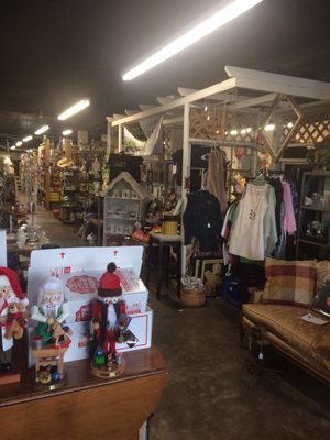 LaSalle Shoppes by null