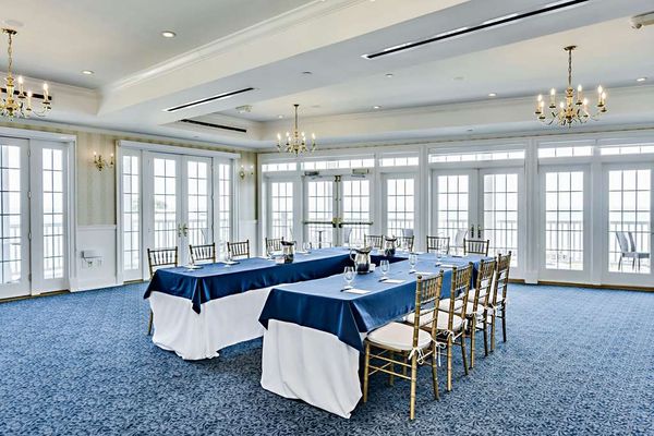 Madison Beach Hotel, Curio Collection by Hilton by null