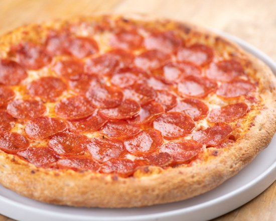 Pepperoni's  Pizza Logo