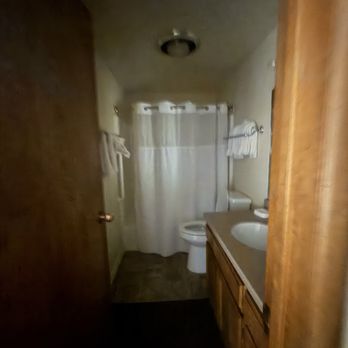 Snow Lake Lodge - Resorts Near Me - Big Bear Lake, California Snow Lake Lodge - Resorts Near Me - Big Bear Lake, California