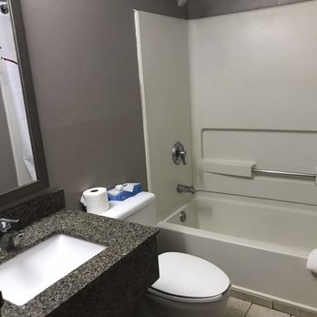 Super 8 by Wyndham Mansfield - The clean bathroom - Hotels Near Me - Mansfield, Ohio Super 8 by Wyndham Mansfield - The clean bathroom - Hotels Near Me - Mansfield, Ohio