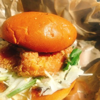Mee Dee Thai Kitchen - Green curry chicken sandwich - Thai Near Me - Los Angeles, California Mee Dee Thai Kitchen - Green curry chicken sandwich - Thai Near Me - Los Angeles, California