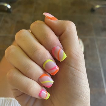 Pretty Please Nail Salon - Nail Salons Near Me - Auburn, Alabama Pretty Please Nail Salon - Nail Salons Near Me - Auburn, Alabama