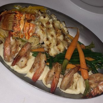 La Buena Barra - Lobster and shrimp - Bars Near Me - Cancún, ROO La Buena Barra - Lobster and shrimp - Bars Near Me - Cancún, ROO