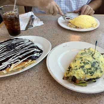 The Omelette Shoppe - Mushroom & Spinach Blueberry Lemon Ricotta Pancakes German Omelette raisin toast with glaze - Breakfast & Brunch Near Me - Grand Rapids, Michigan The Omelette Shoppe - Mushroom & Spinach Blueberry Lemon Ricotta Pancakes German Omelette raisin toast with glaze - Breakfast & Brunch Near Me - Grand Rapids, Michigan