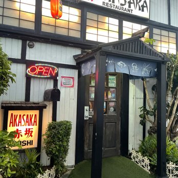 Akasaka - Japanese Near Me - Honolulu, Hawaii