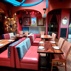 Paymon's Fresh Kitchen - Dining room at Paymons Rest on Fathers Day Sun 6-16-24