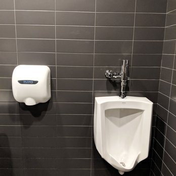 Cannelle LIC - Bathroom (Clean) - Bakeries Near Me - Long Island City, New York