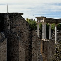 Teatro Romano - Theatre