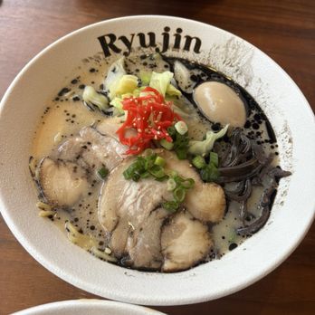 Ryujin Ramen - Kuro / Black Tonkotsu Ramen - Ramen Near Me - Sacramento, California Ryujin Ramen - Kuro / Black Tonkotsu Ramen - Ramen Near Me - Sacramento, California