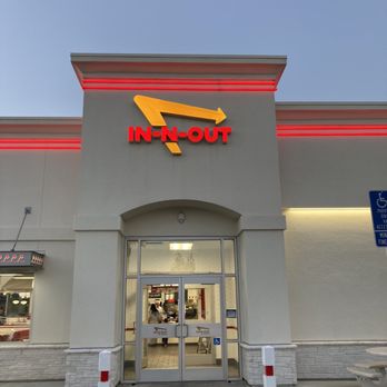 In-N-Out Burger - Exterior - Burgers Near Me - Santa Rosa, California In-N-Out Burger - Exterior - Burgers Near Me - Santa Rosa, California