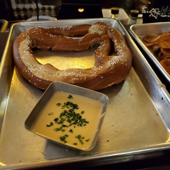 Gemüt Biergarten - Beer Gardens Near Me - Columbus, Ohio
