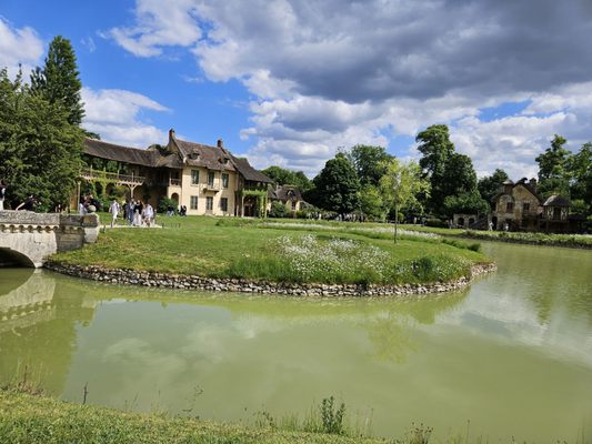 Hameau de la Reine by null