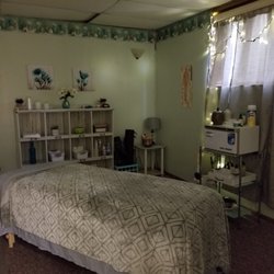Cyndi's SomaRelax Massage - Massage room