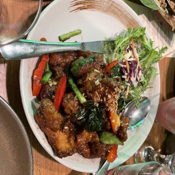 Fern Thai on Main - Crispy garlic chicken - Thai Near Me - Bellevue, Washington Fern Thai on Main - Crispy garlic chicken - Thai Near Me - Bellevue, Washington