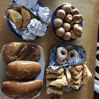 Panaderia La Sultana 3 - Todos estaban calientico, muy fresco y PERFECTAMENTE hecho!!! - Bakeries Near Me - Teaneck, New Jersey Panaderia La Sultana 3 - Todos estaban calientico, muy fresco y PERFECTAMENTE hecho!!! - Bakeries Near Me - Teaneck, New Jersey