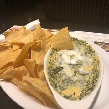 Cheddar's Scratch Kitchen - Spinach dip - Comfort Food Near Me - Cincinnati, Ohio