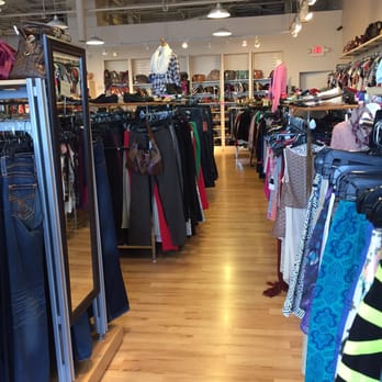 Ditto - Lenexa - Used, Vintage & Consignment Near Me - Lenexa, Kansas