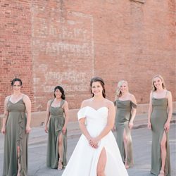 Michelle’s Bridal & Tuxedo