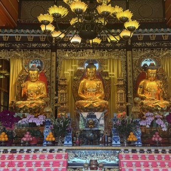 寶蓮禪寺 - Main Shrine Hall of Buddha - Buddhist Temples Near Me - Hong Kong, HK
