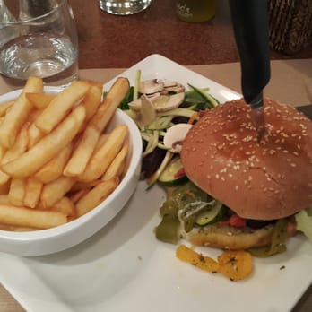 Café Le Verdun - Vegetarian Burger - Bistros Near Me - Aix En Provence, 13 Café Le Verdun - Vegetarian Burger - Bistros Near Me - Aix En Provence, 13
